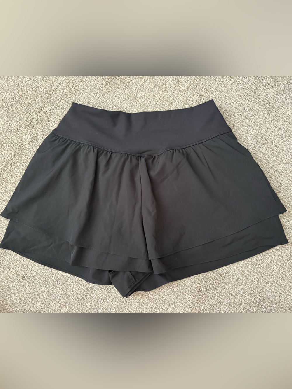 YOGALICIOUS Lightstreme Flirty 2 in 1 shorts